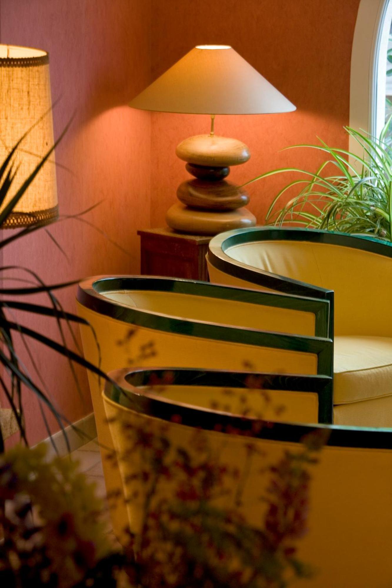 Logis Hotel Spa Restaurant Le Provence Lanarce Eksteriør billede